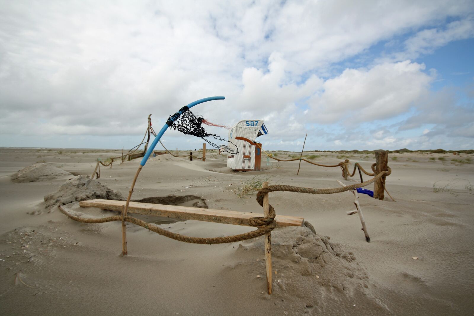 Canon EOS 1000D (EOS Digital Rebel XS / EOS Kiss F) sample photo. Amrum, beach, nordfriesland photography