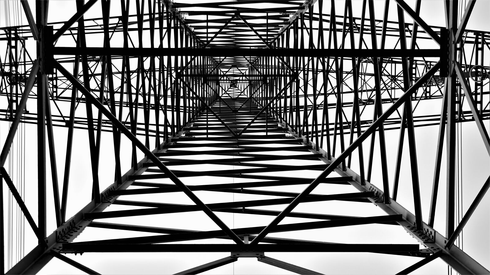Sony E 18-200mm F3.5-6.3 OSS LE sample photo. Construction, pylon, electricity photography