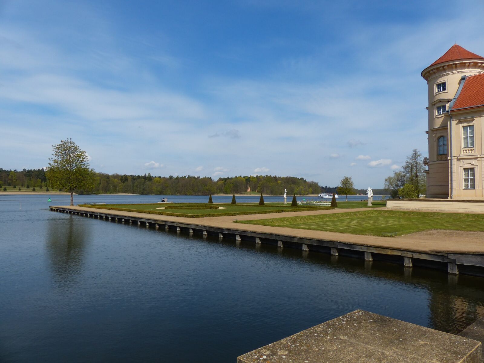 Panasonic Lumix DMC-FZ200 sample photo. Rheinsberg castle, renovation, museum photography