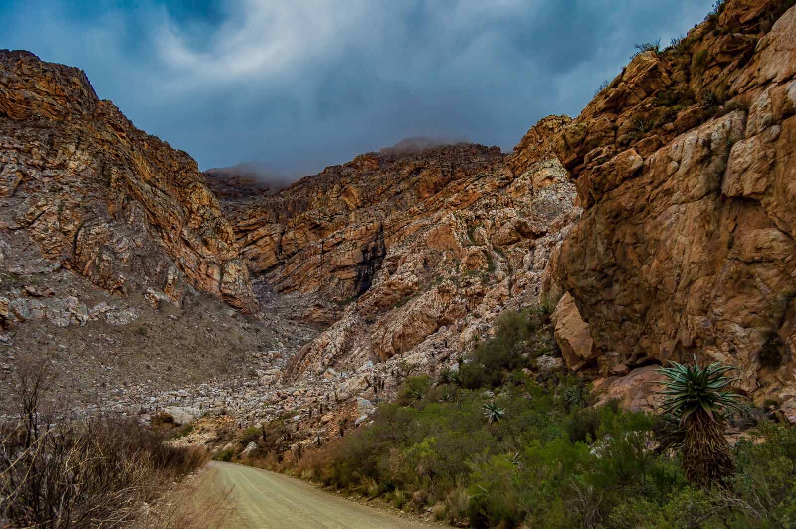 Nikon D3200 sample photo. Mountains, path, nature photography