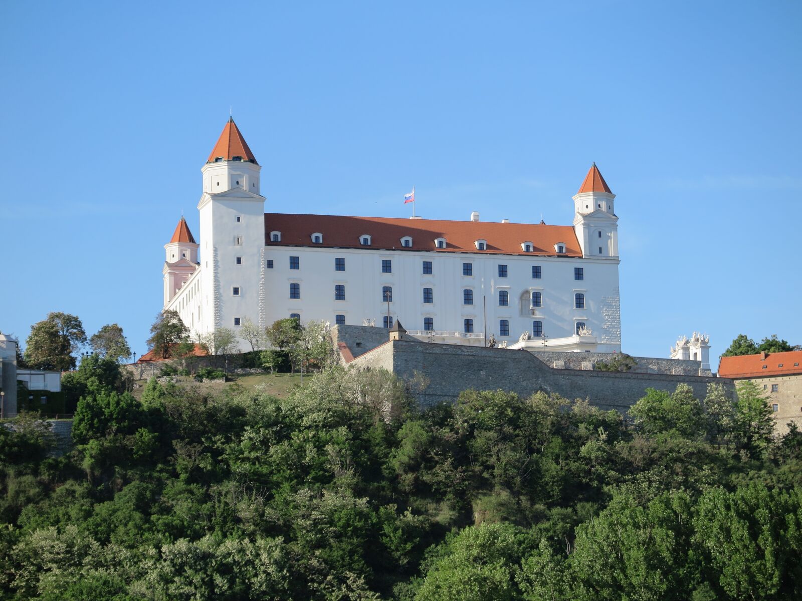 Canon PowerShot G1 X Mark II sample photo. Bratislava, holidays, river crossing photography
