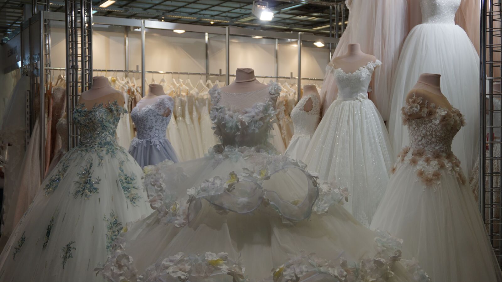 Sony a6000 sample photo. Wedding, fashion, art photography