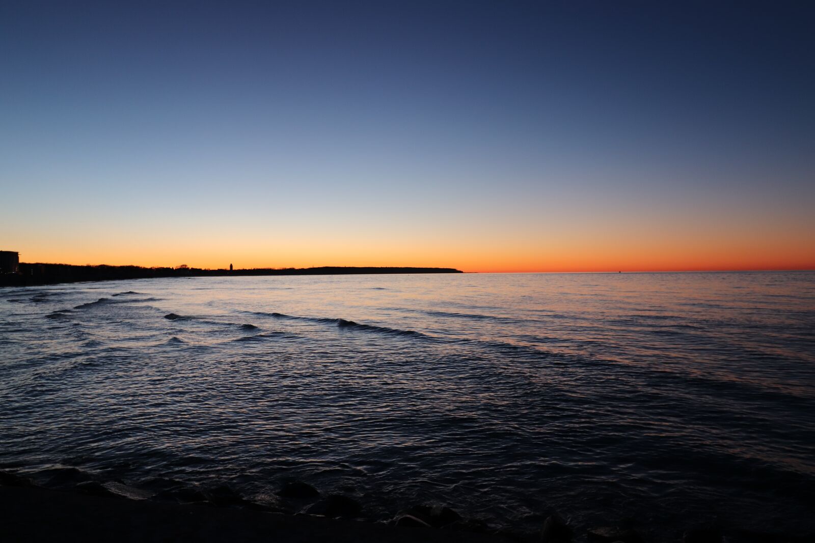 Canon EOS 200D (EOS Rebel SL2 / EOS Kiss X9) sample photo. Sunset, sea, waters photography