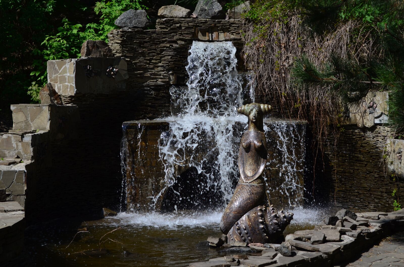 Nikon D5100 sample photo. Park, architecture, waterfall photography