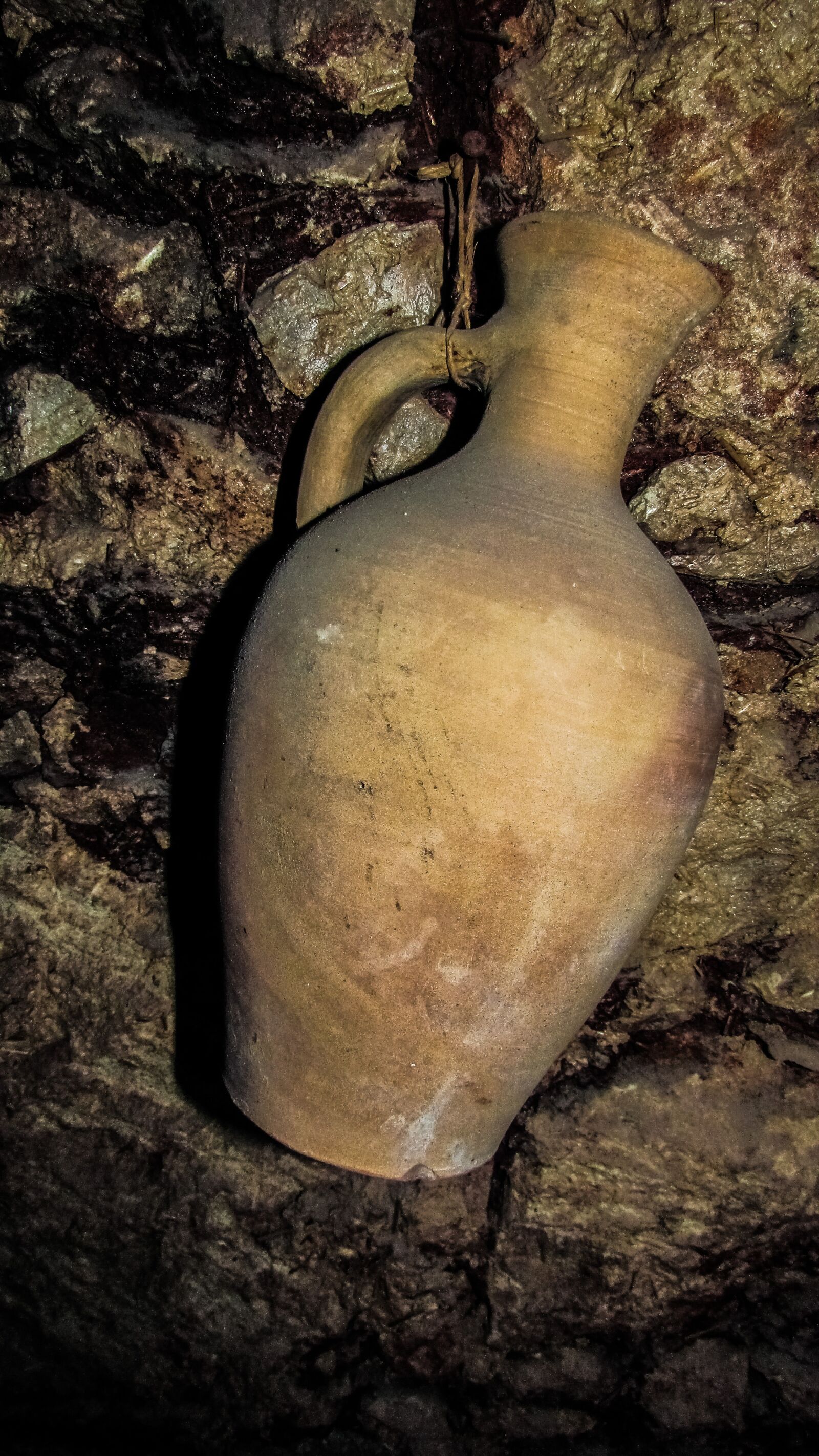 Canon PowerShot SX400 IS sample photo. Pitcher, storehouse, traditional photography