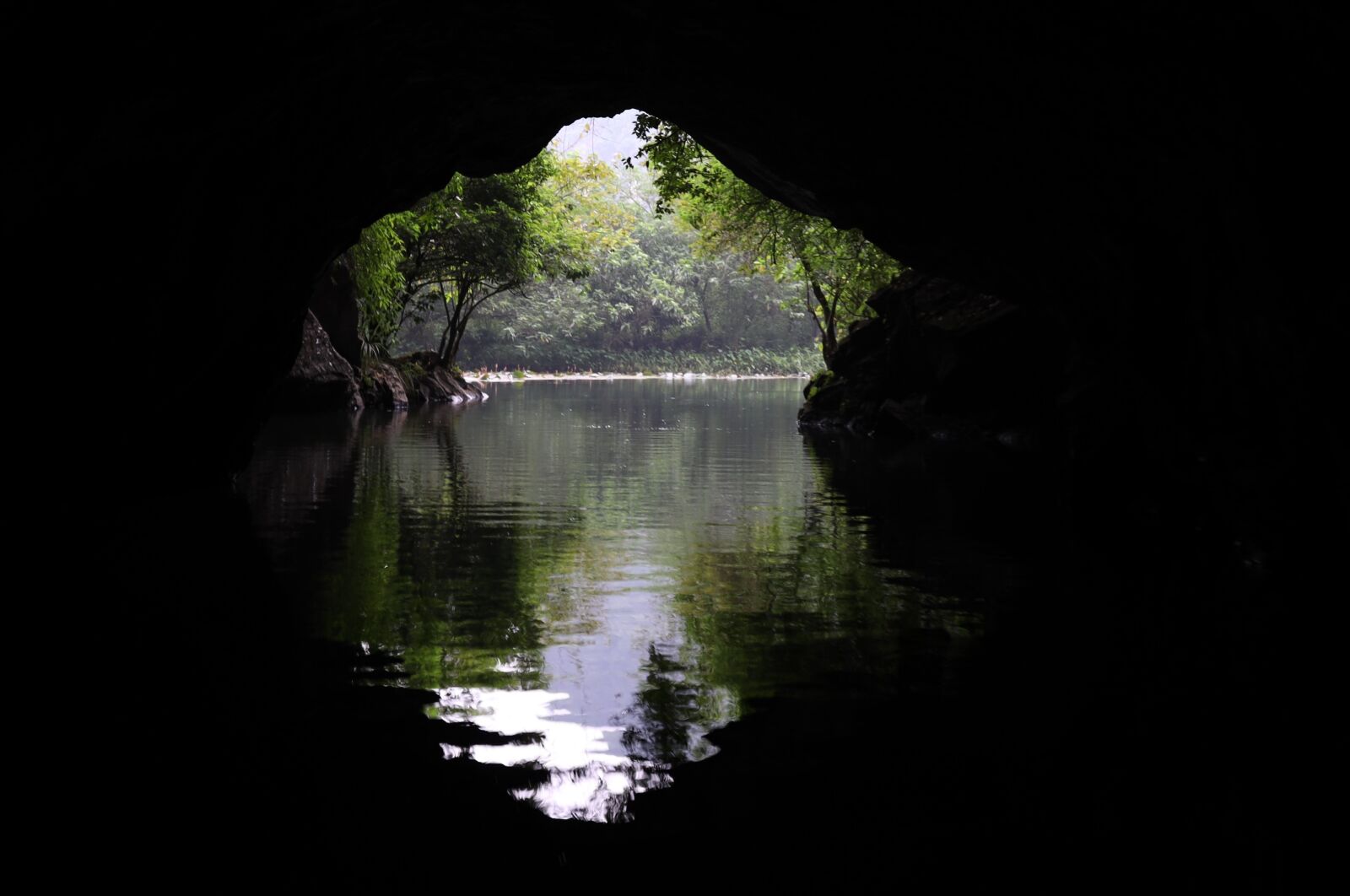 Canon RF 24-105mm F4L IS USM sample photo. Ninh-binh, vietnam, cave photography