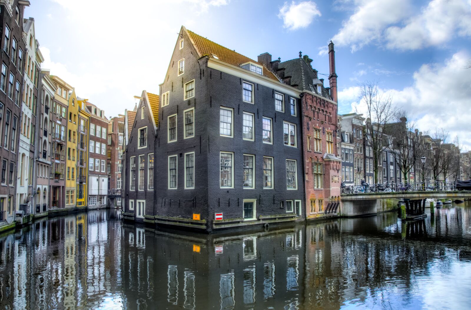 Nikon D7000 sample photo. Reflection, architecture, water photography