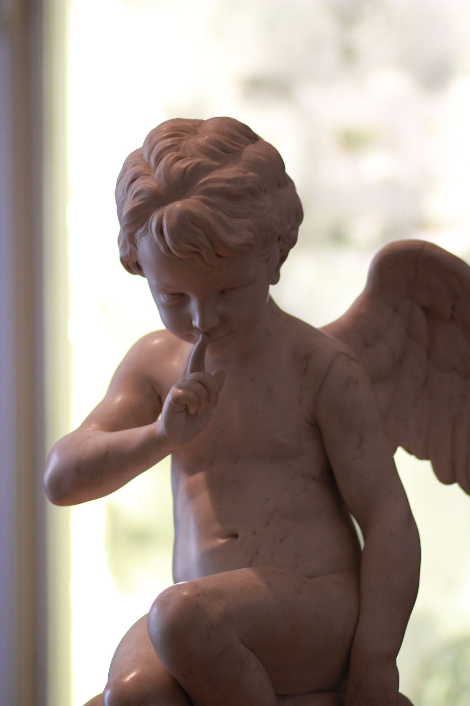 Canon EOS 550D (EOS Rebel T2i / EOS Kiss X4) sample photo. Cherub, angel, statue photography