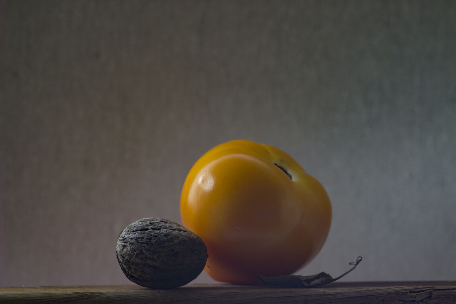 Canon EOS 600D (Rebel EOS T3i / EOS Kiss X5) sample photo. Walnut, tomato, vegetables photography