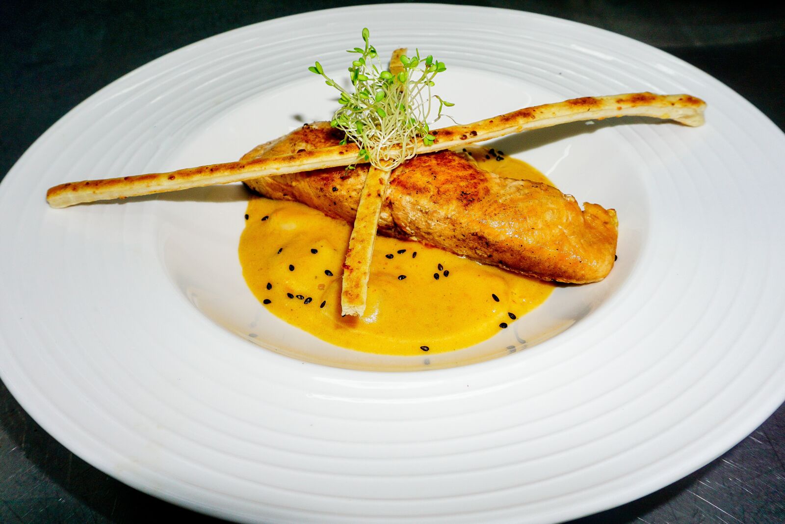 Sony a6000 sample photo. Salmon, shrimp, food photography