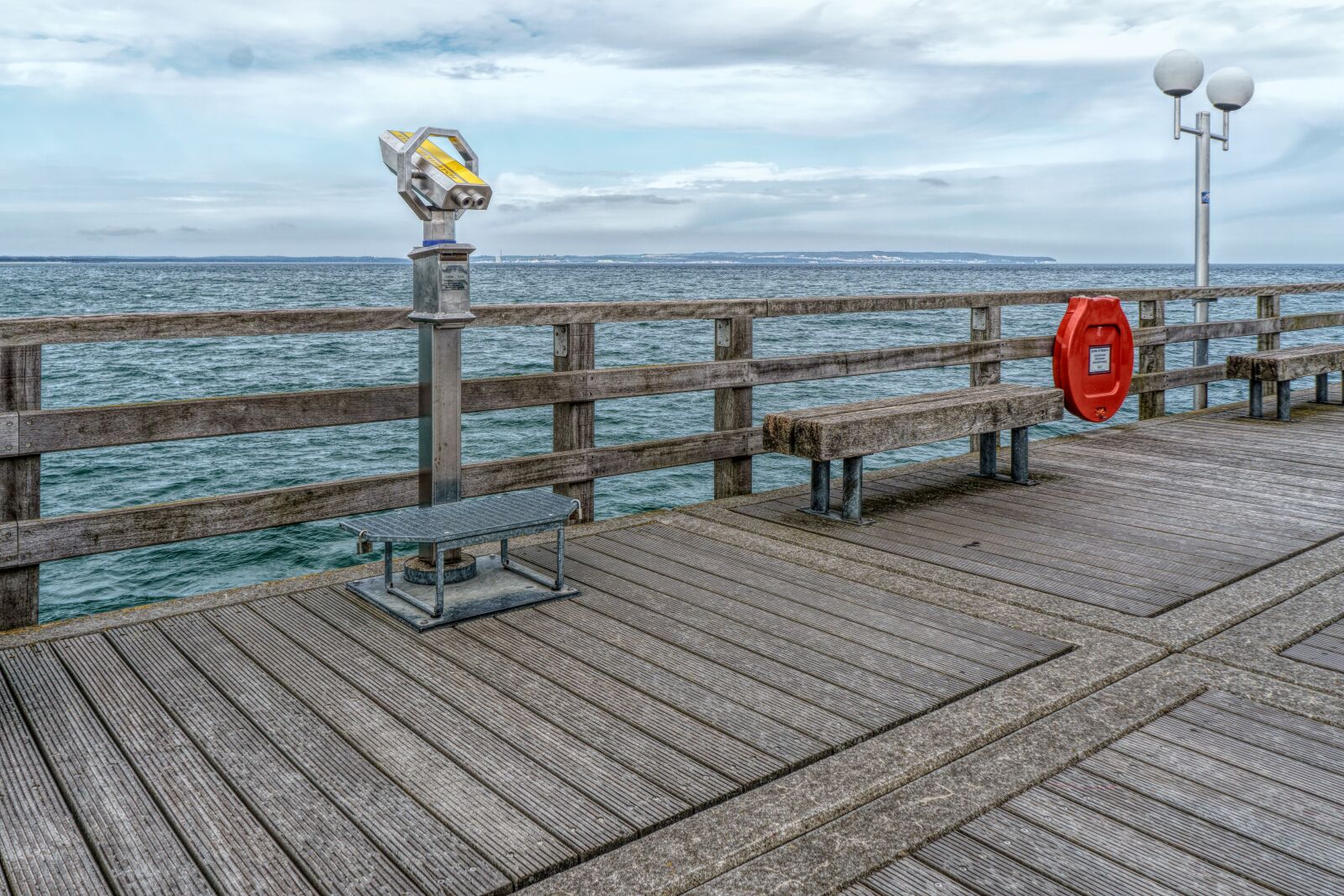 Sony a6000 + Sony E 18-55mm F3.5-5.6 OSS sample photo. Pier, sea, waters photography