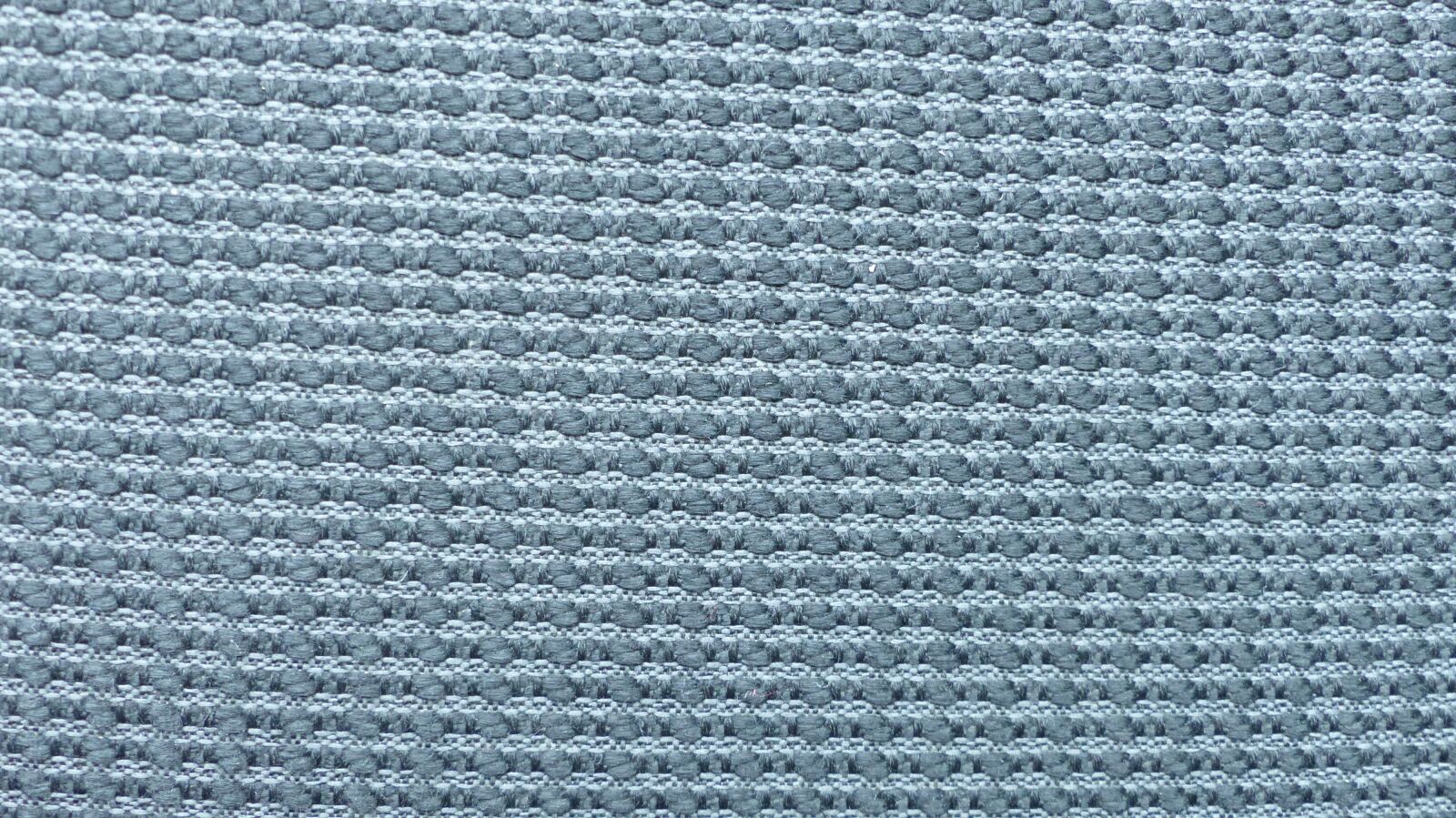 Panasonic Lumix DMC-FZ200 sample photo. Cotton, wire, canvas photography