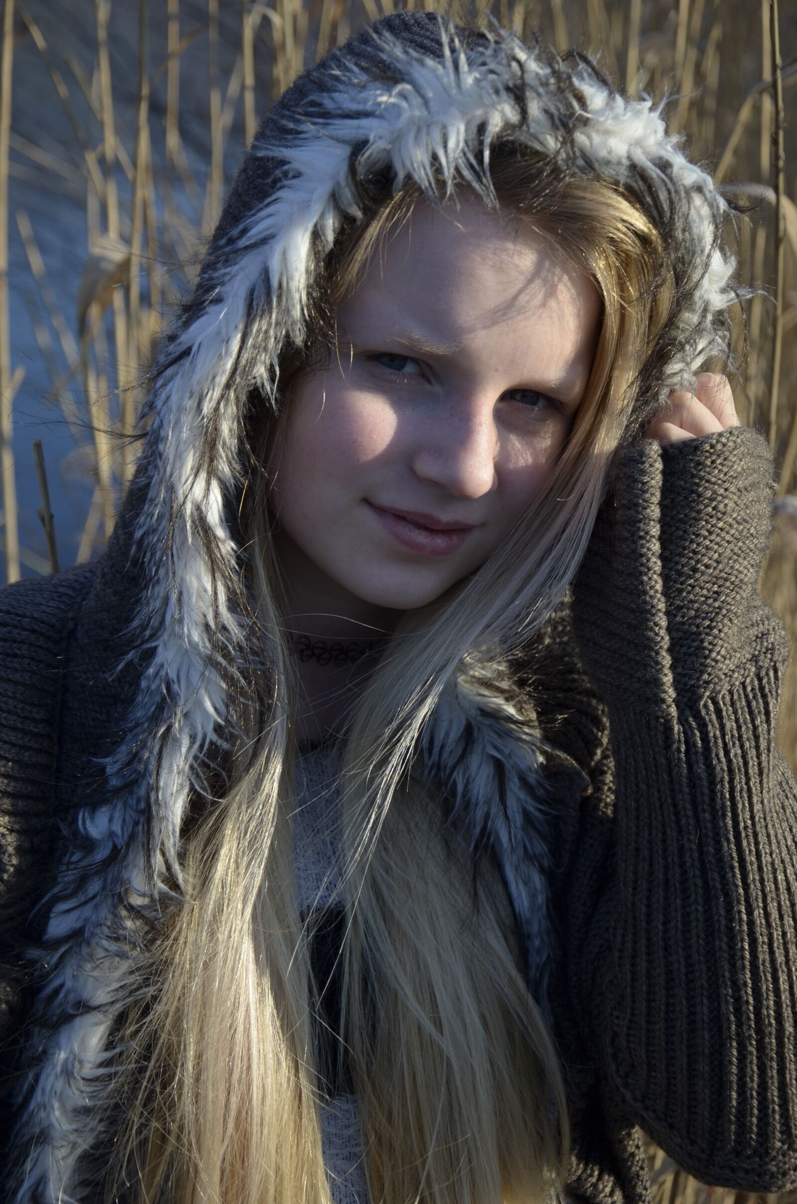 Nikon D5100 sample photo. Girl, blond, winter photography