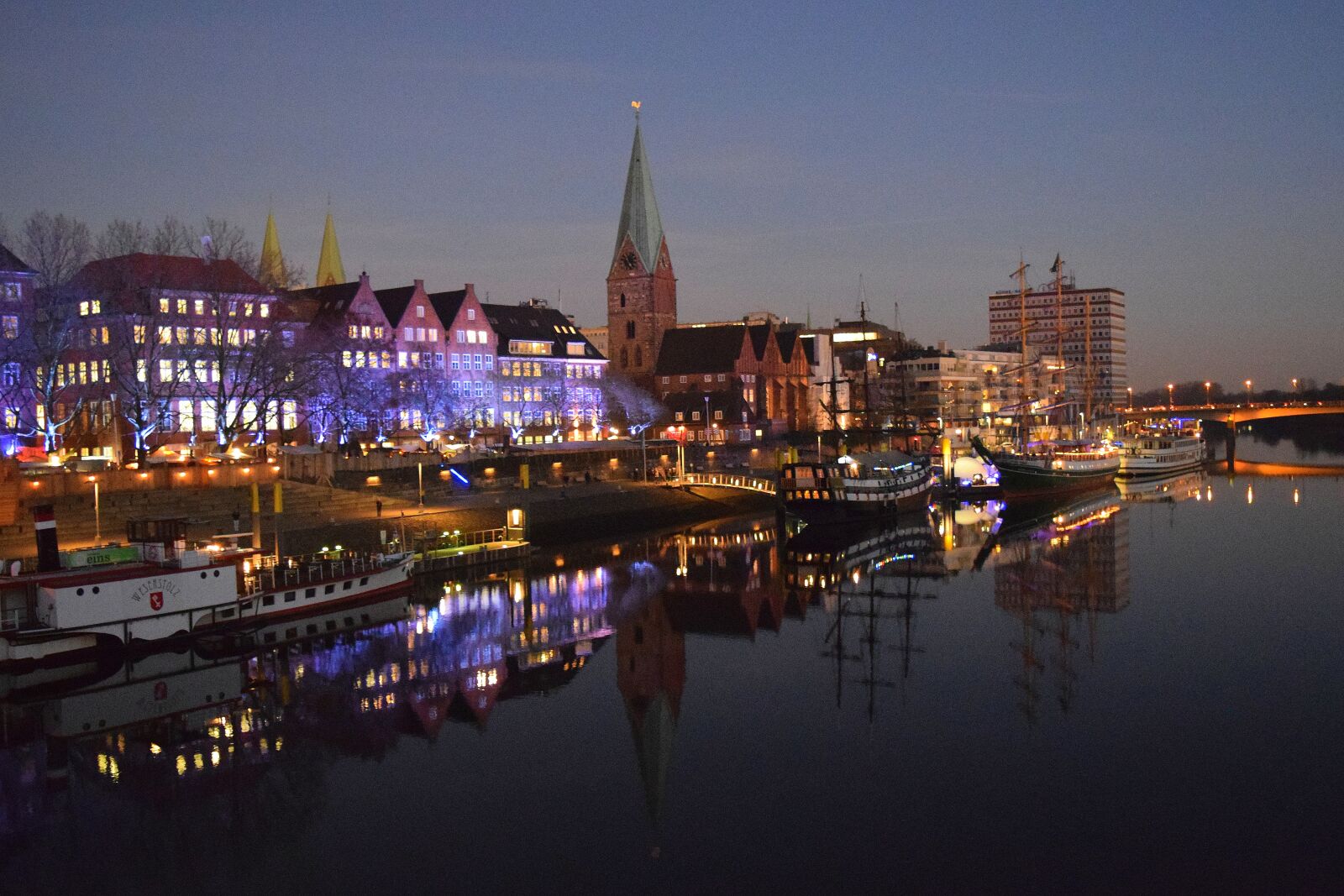 Nikon D3300 sample photo. Bremen, weser, kill photography