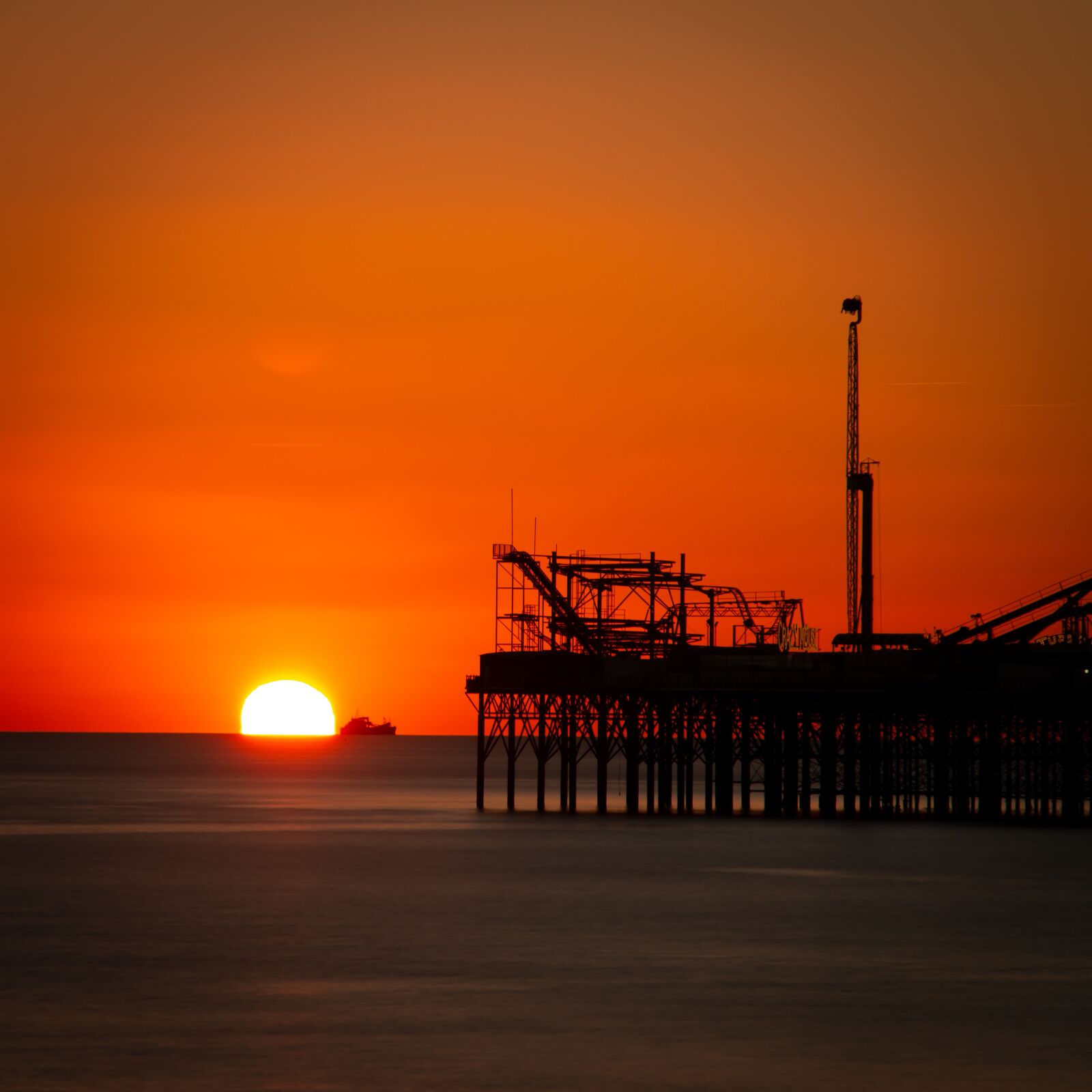 Canon EOS 70D sample photo. Sunset, silhouette, pier photography
