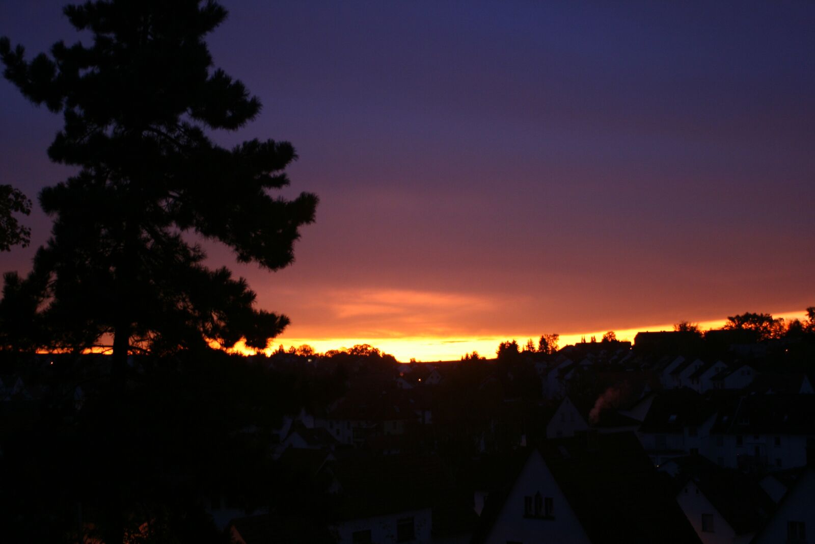 Canon EOS 400D (EOS Digital Rebel XTi / EOS Kiss Digital X) sample photo. Sunrise, background, s photography