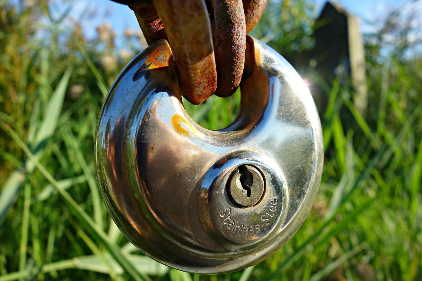 Sony Cyber-shot DSC-RX100 sample photo. Lock, padlock, keyhole photography