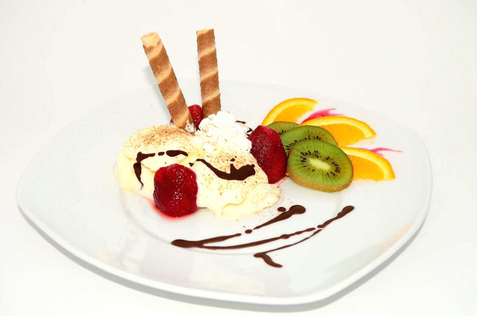 Nikon D5100 sample photo. Dessert, food, plate, delicious photography