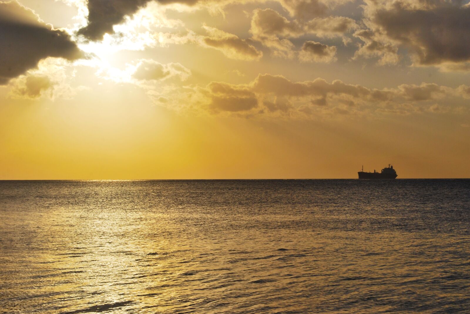 Nikon D60 sample photo. Boat, sunset, sea photography