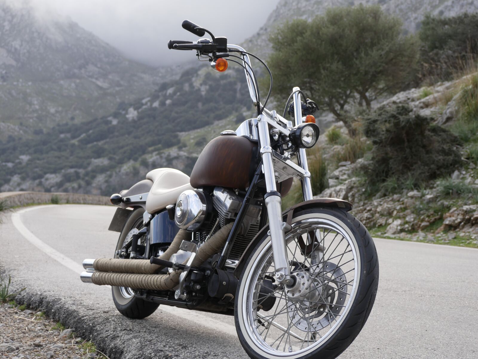 Panasonic Lumix DMC-GX85 (Lumix DMC-GX80 / Lumix DMC-GX7 Mark II) sample photo. Harley davidson, chopper, mallorca photography