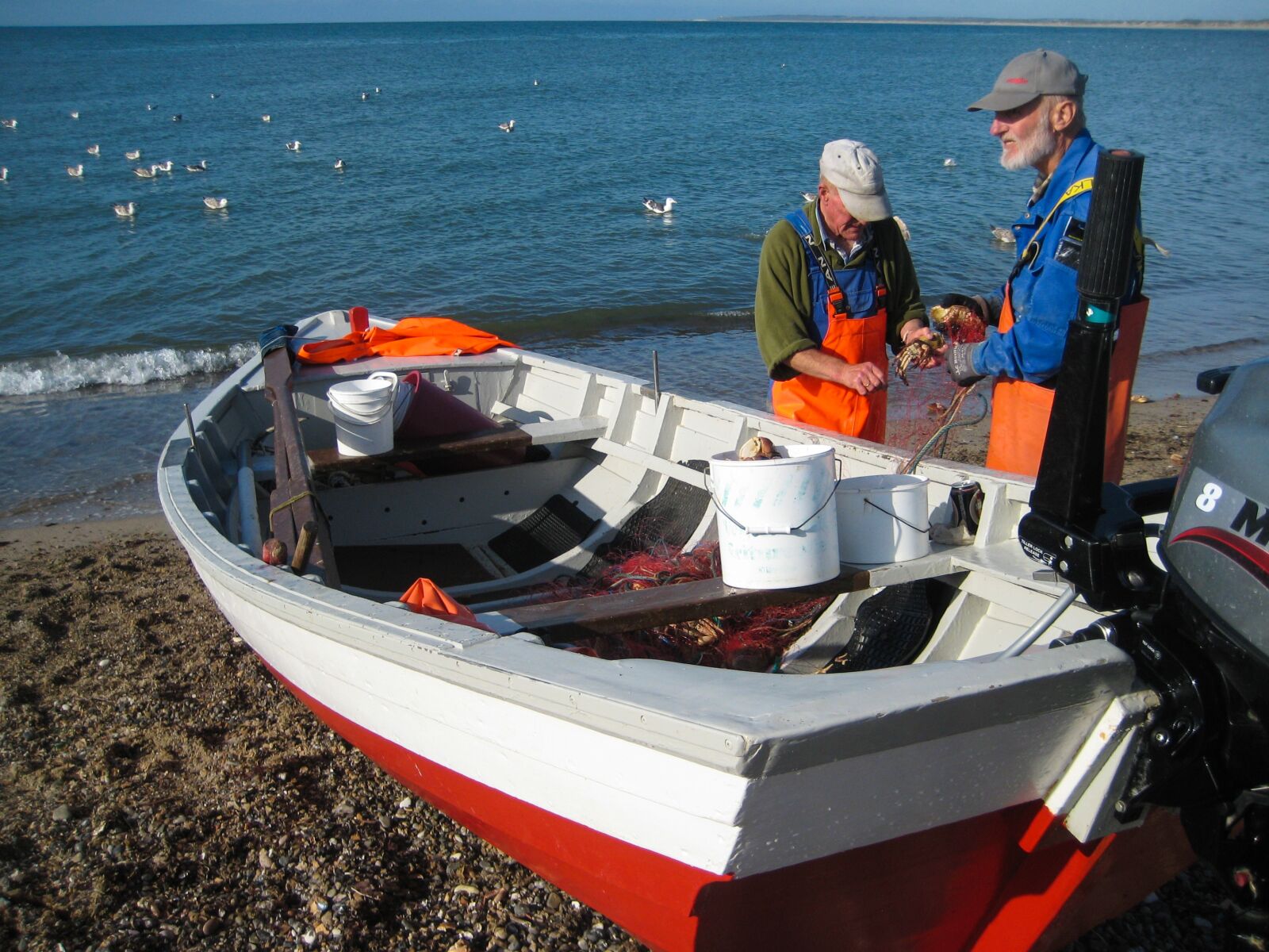 Canon DIGITAL IXUS 70 sample photo. Fishing boat, fisherman, port photography