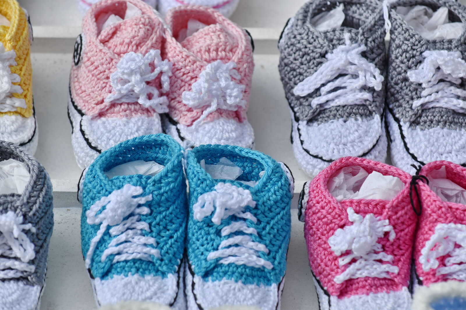 Nikon D5500 sample photo. Handmade, knitwear, small, sneakers photography