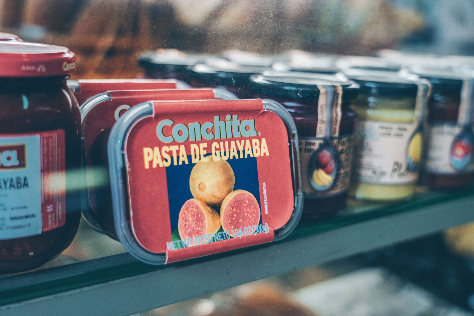 Sony FE 24-105mm F4 G OSS sample photo. Guava, pasta, sweet photography