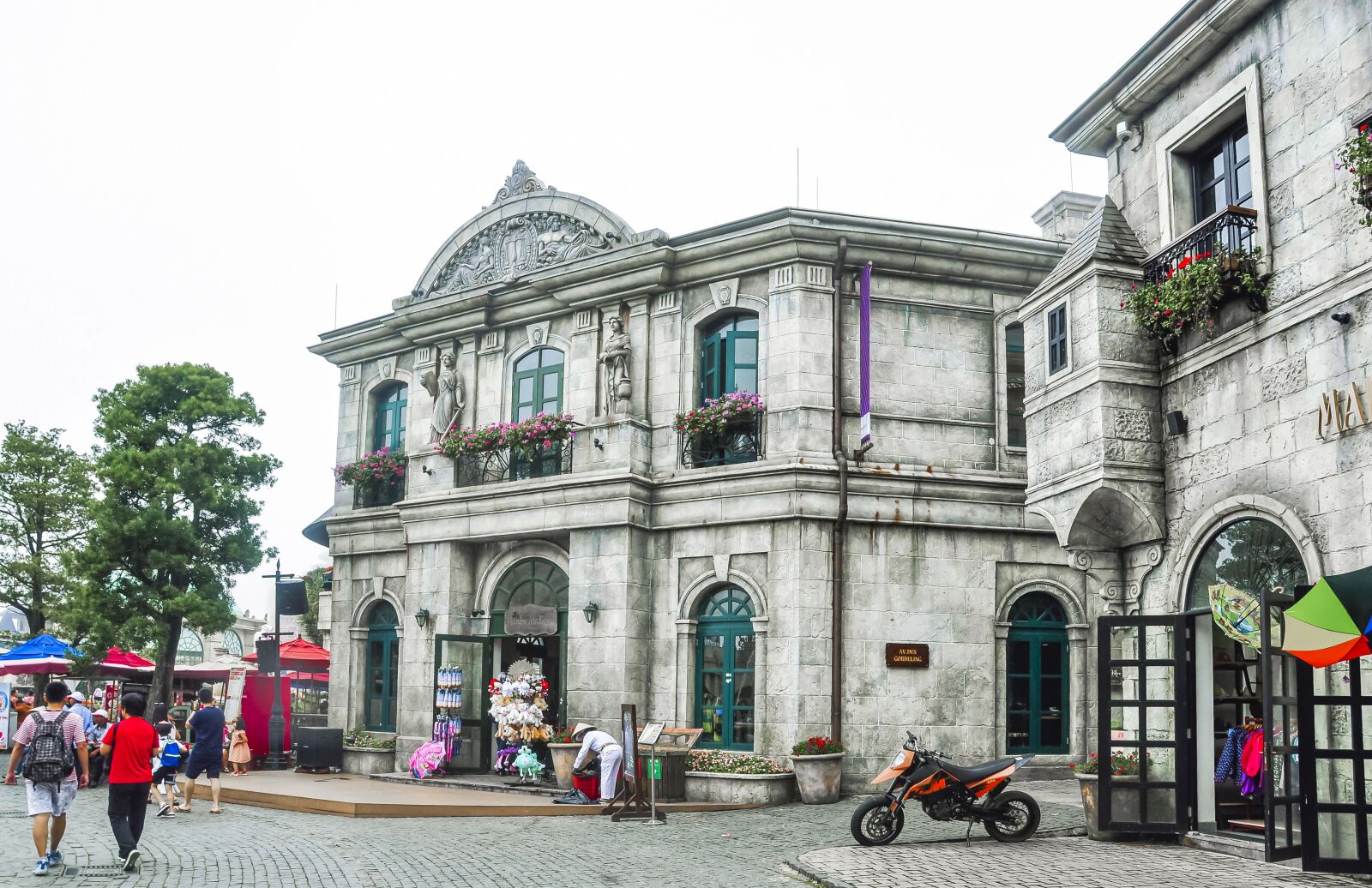 Nikon D90 sample photo. Architecture, travel destinations, building photography