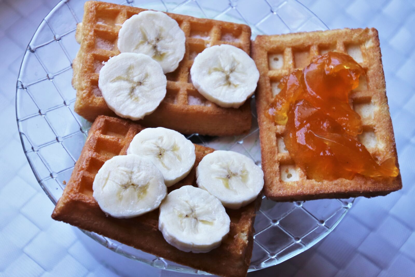 Canon EOS 80D sample photo. Waffles, tasty, breakfast photography