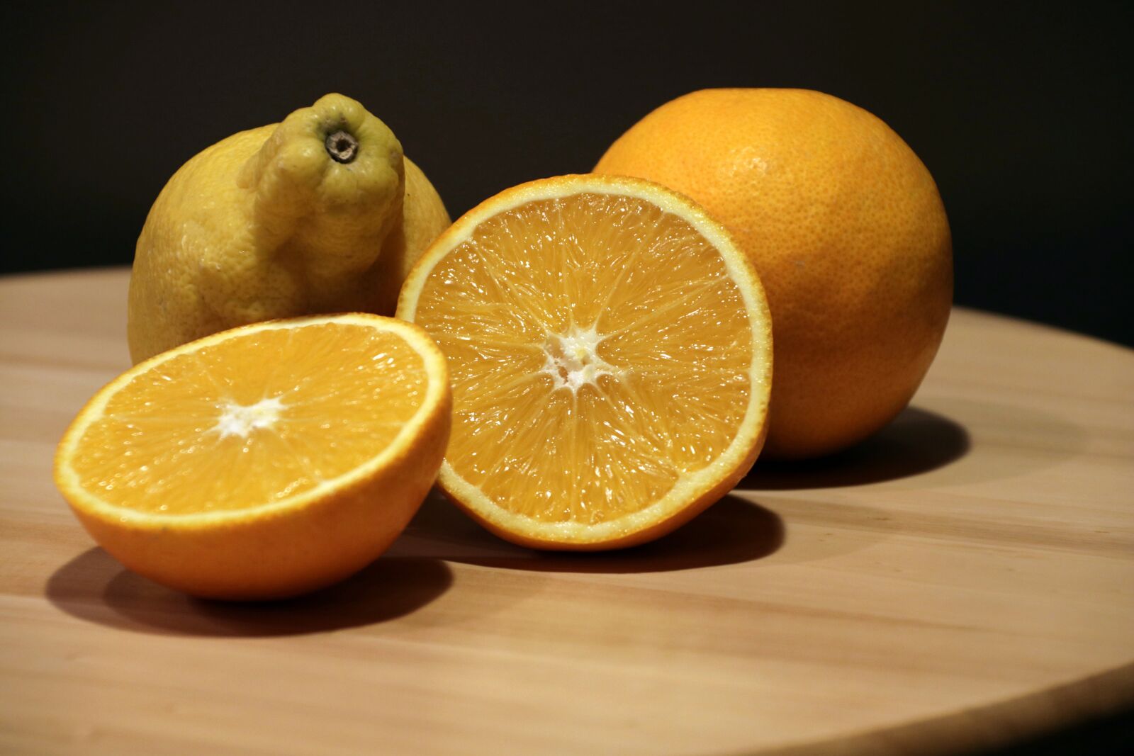 Canon EOS 80D + Canon EF-S 18-200mm F3.5-5.6 IS sample photo. Oranges, lemon, fruits photography