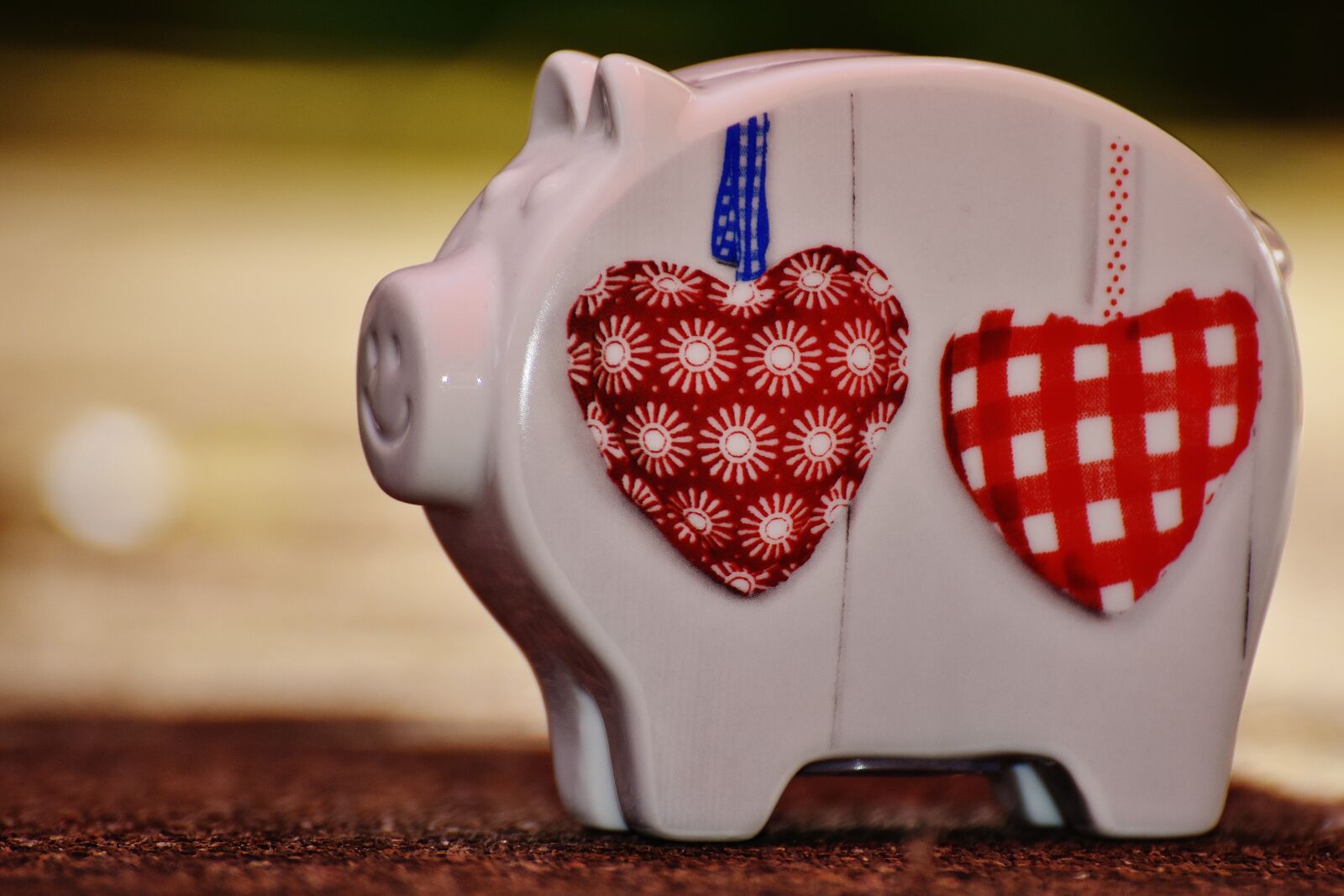 Nikon D7200 sample photo. Piggy bank, heart, love photography