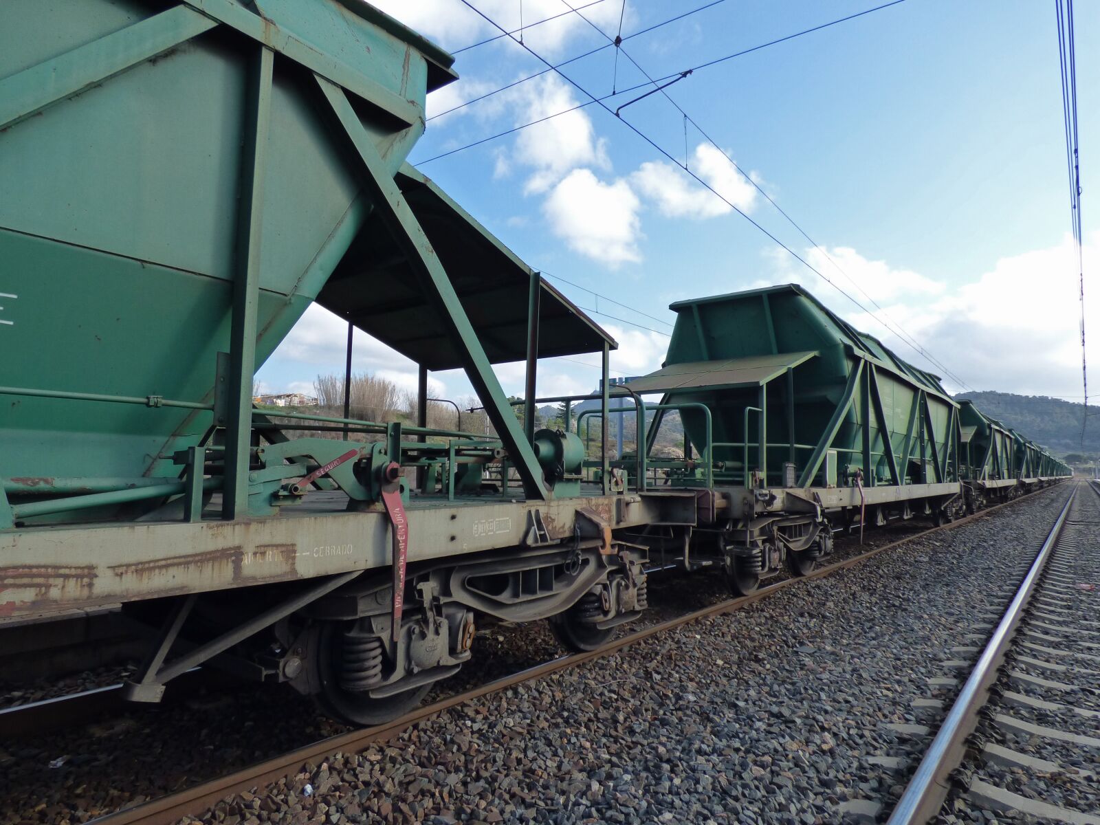 Panasonic Lumix DMC-FZ70 sample photo. Railway, comboy goods, cargo photography