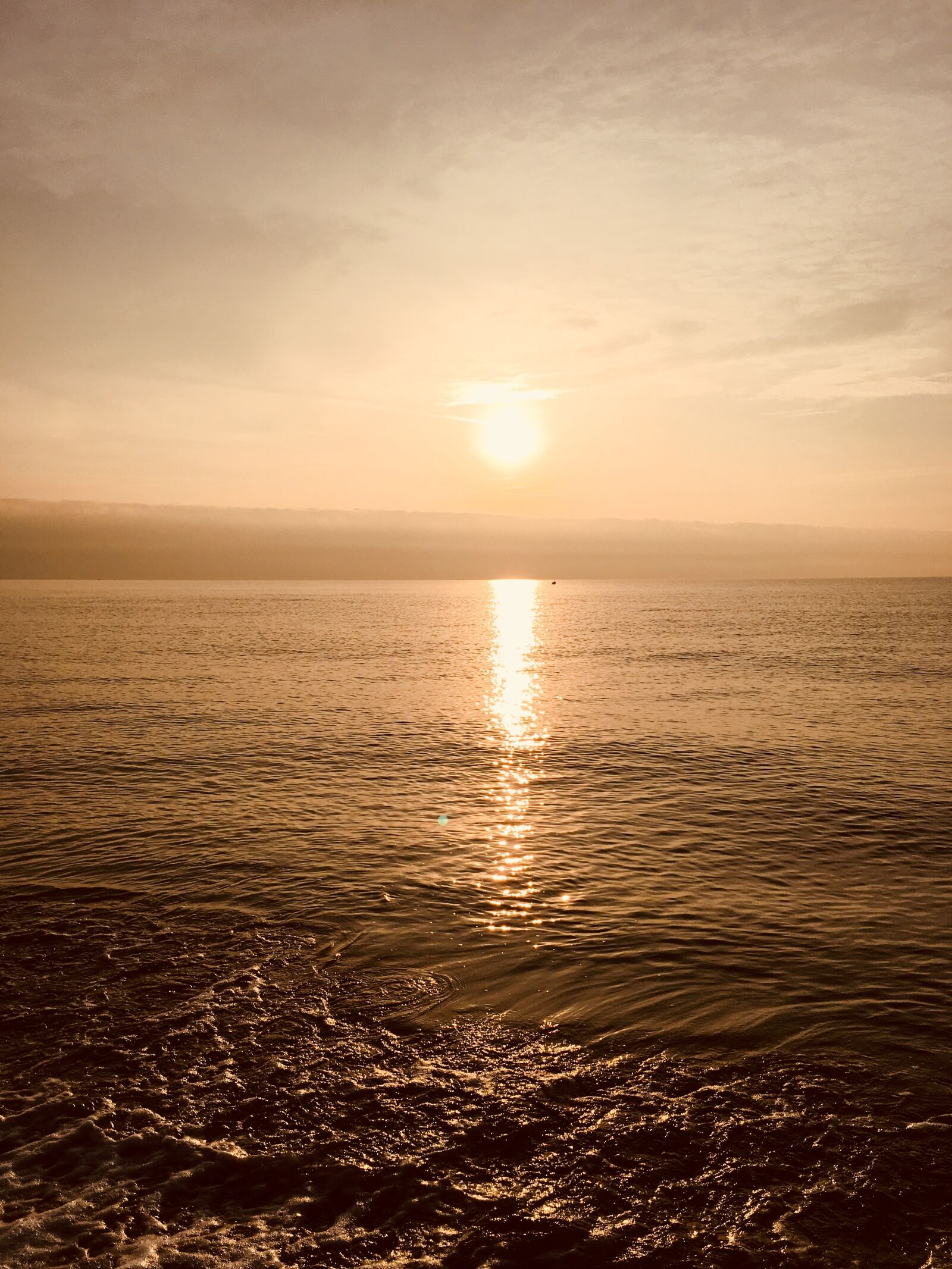 Apple iPhone 6s sample photo. Sea, sun, reflection photography
