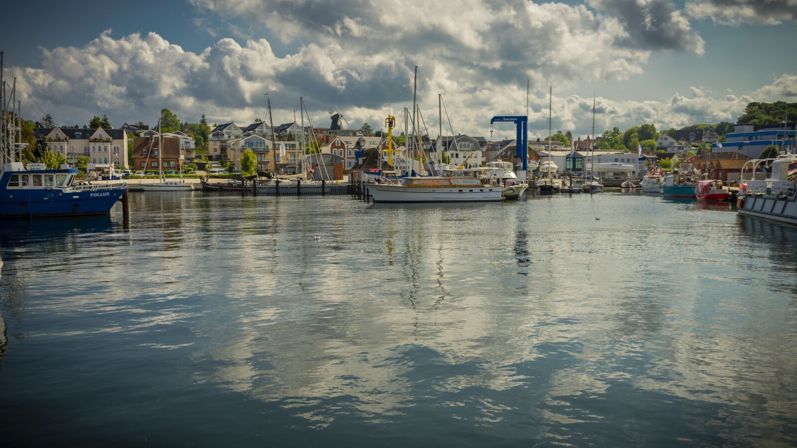 Sony a7 II + Sony FE 28-70mm F3.5-5.6 OSS sample photo. Port, boats, ship photography