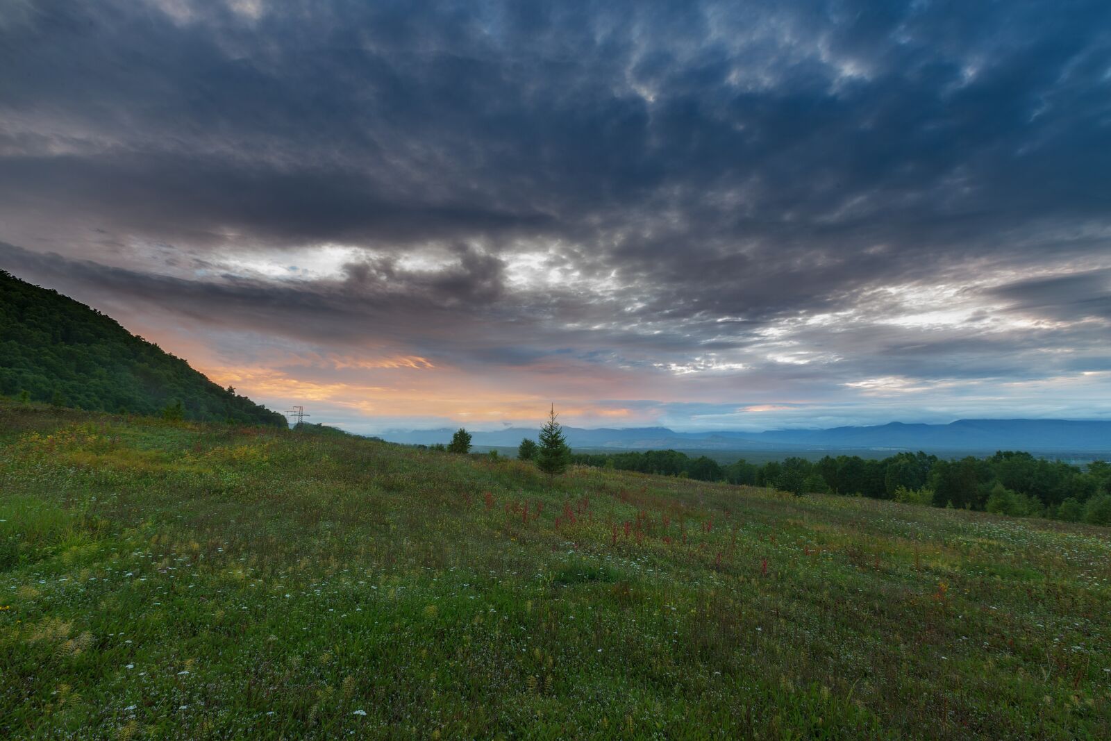 Canon EF 16-35mm F2.8L II USM sample photo. Kamchatka, sunset palette, colors photography