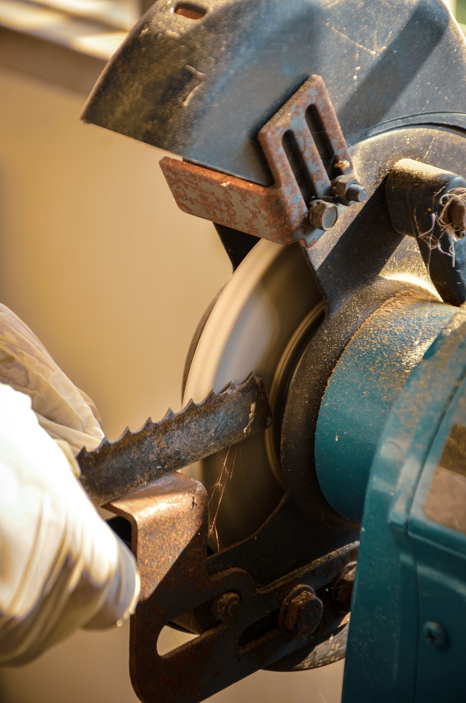 Nikon D7000 sample photo. Machine, rugged, workshop photography