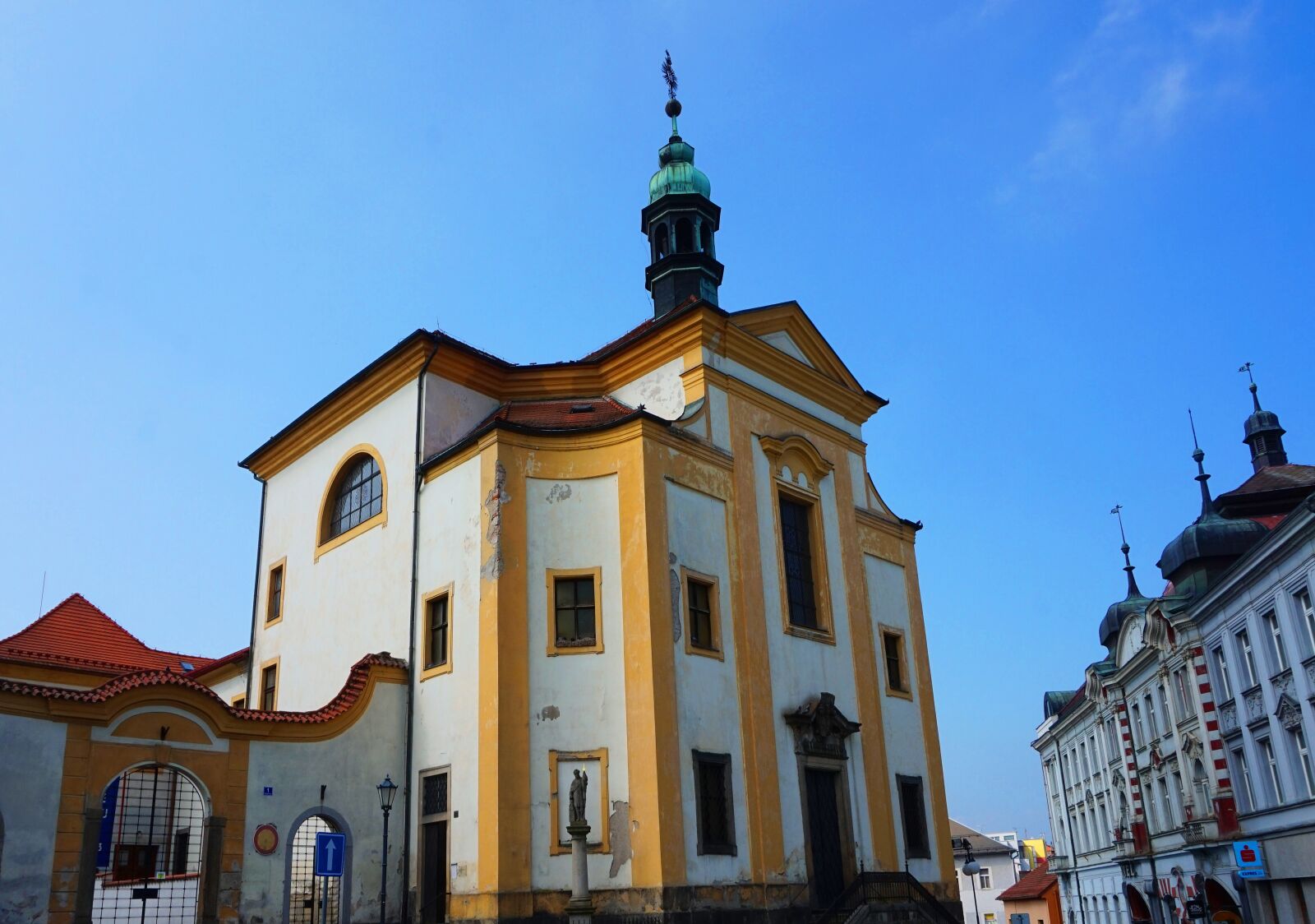 Sony Alpha a5000 (ILCE 5000) sample photo. Baroque church, czechia, architecture photography