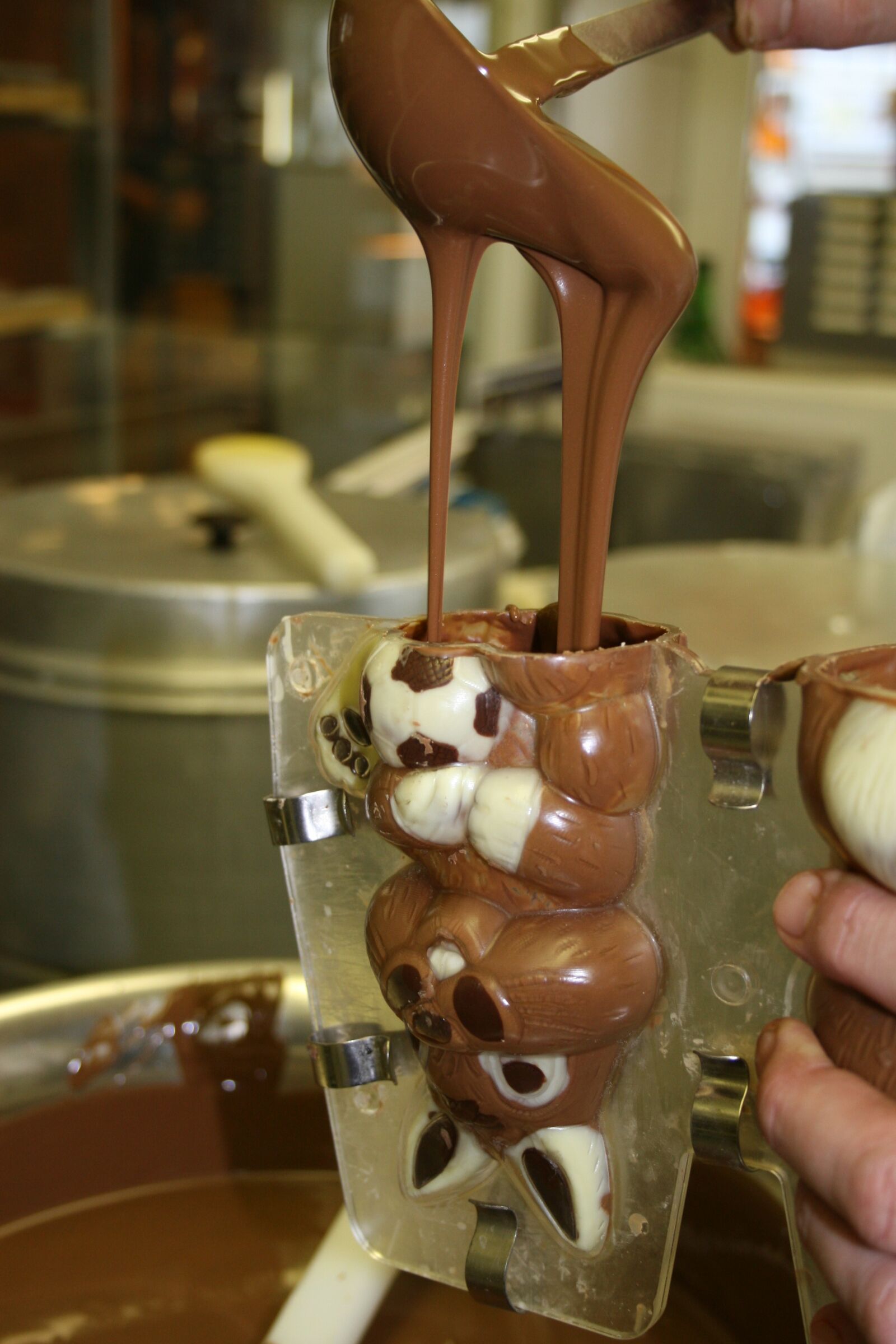 Canon EOS 30D sample photo. Easter bunny pour, chocolate photography
