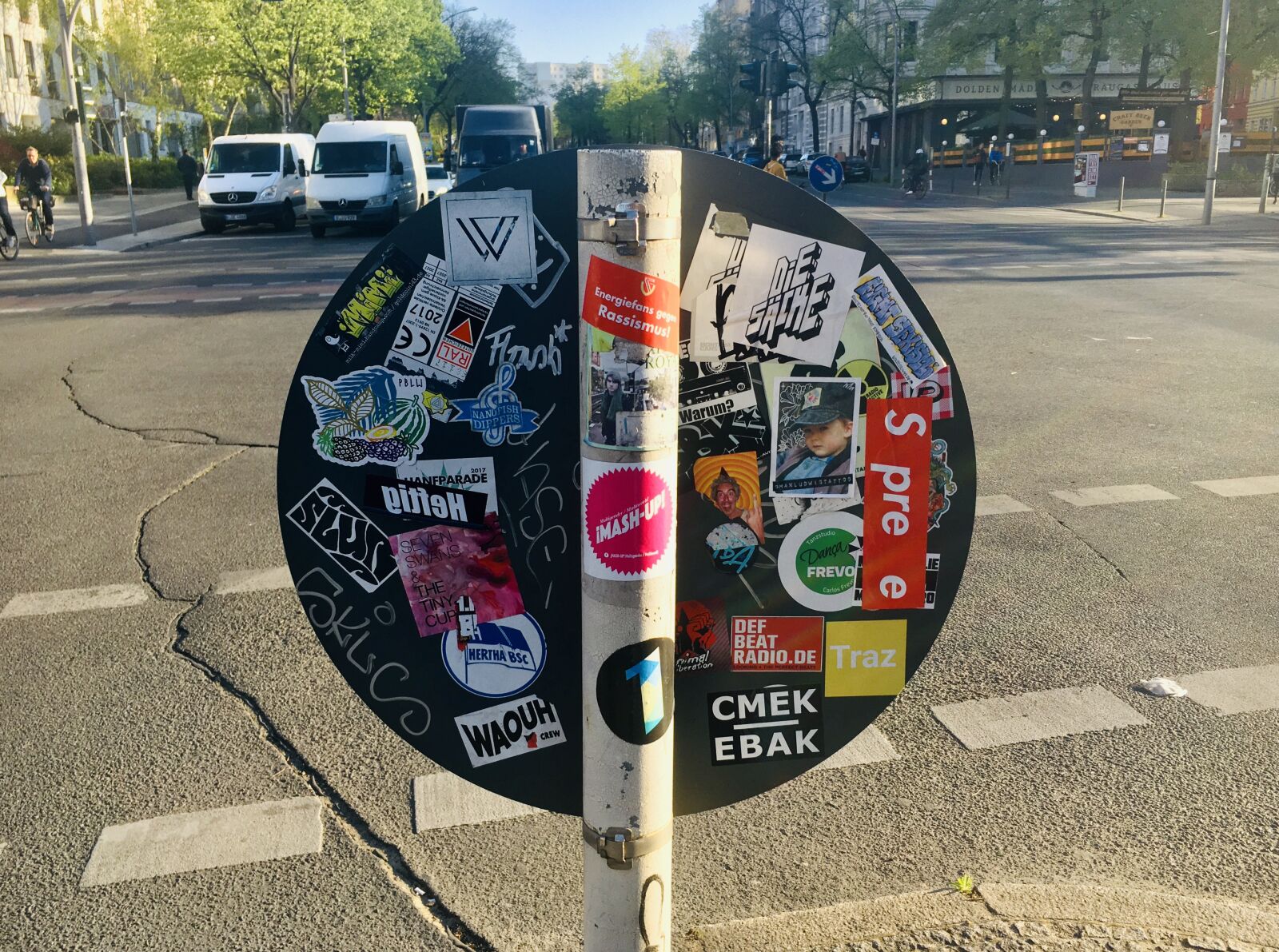 Apple iPhone 6s sample photo. Traffic sign, shield, berlin photography