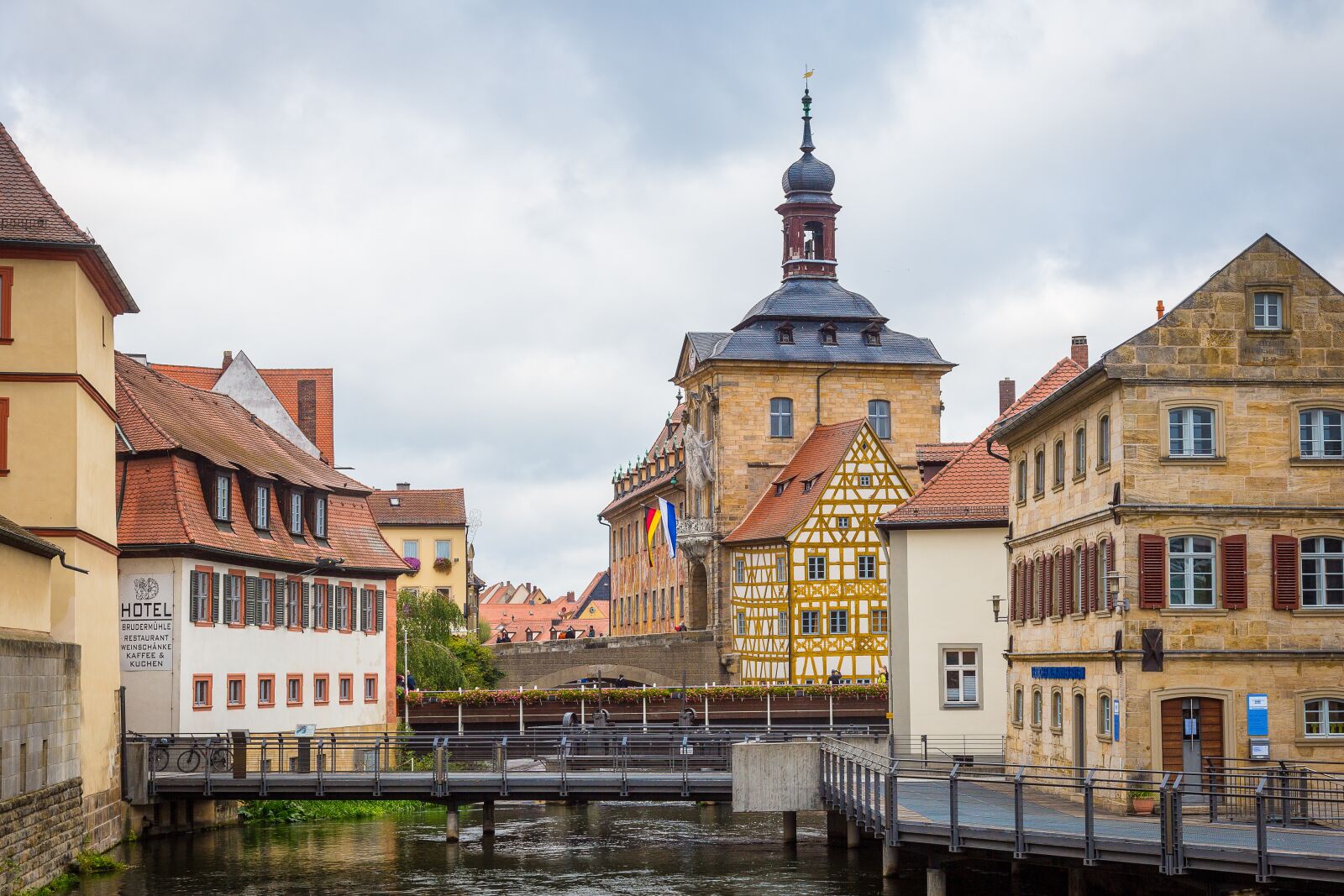 Canon EF 24-105mm F4L IS USM sample photo. Bamberg, town hall, old photography