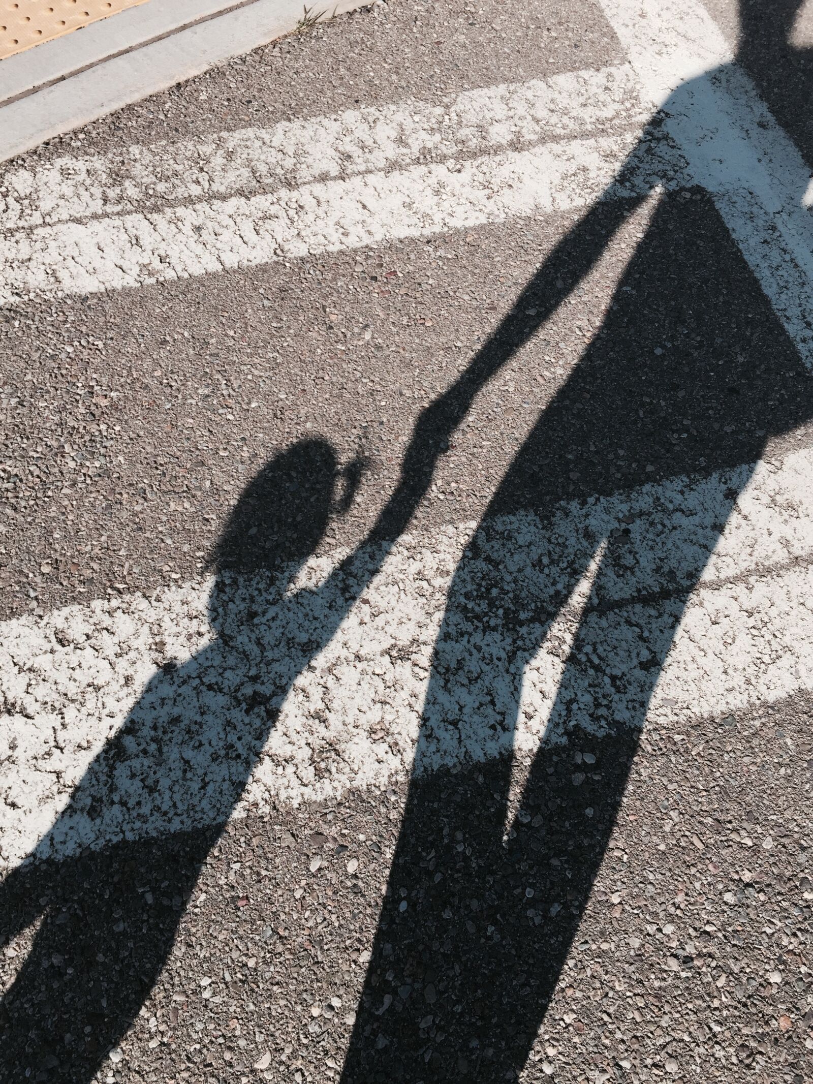 iPhone 6 Plus back camera 4.15mm f/2.2 sample photo. Bonding, mother and daughter photography
