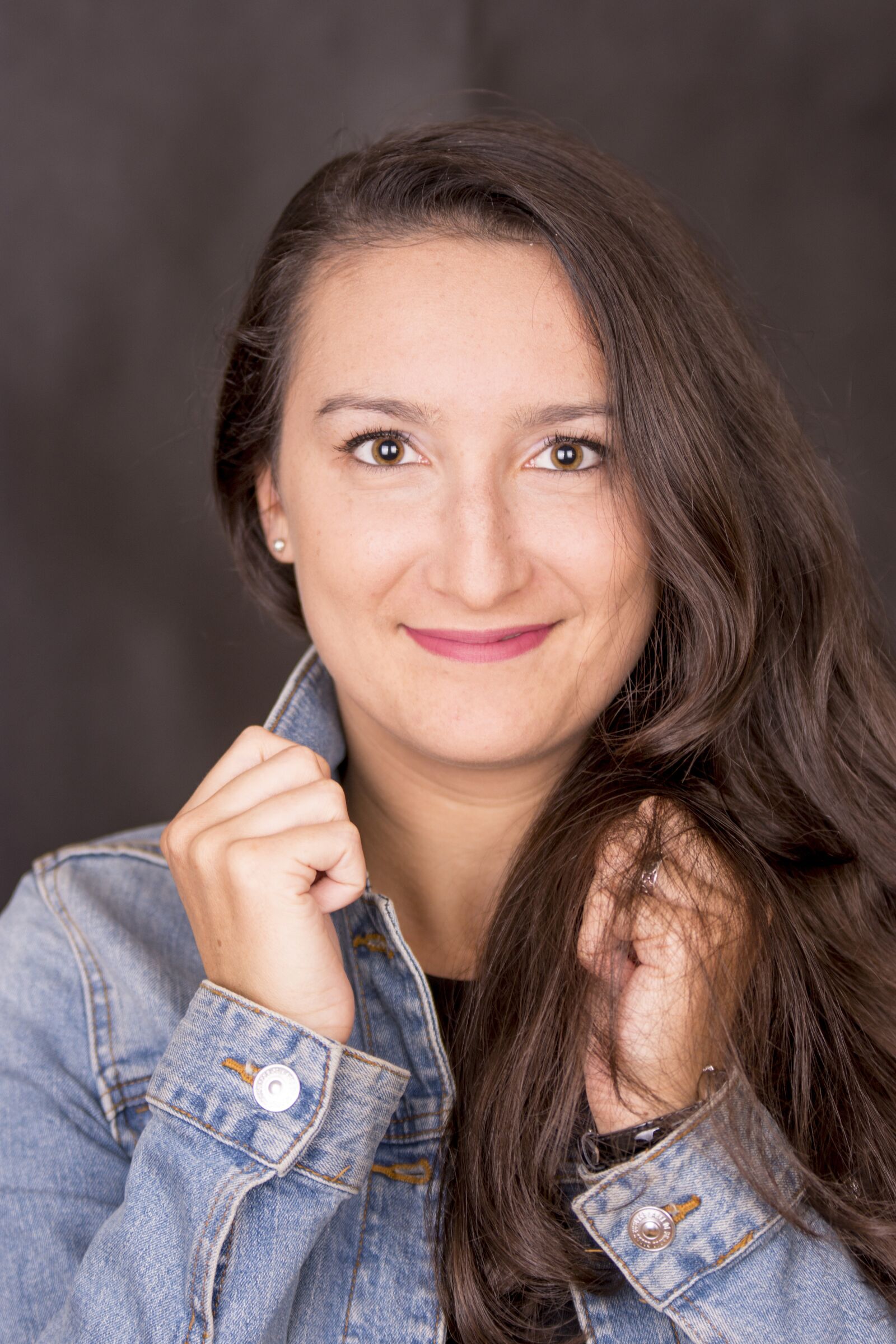 Nikon D7200 sample photo. Girl, studio, gentle photography