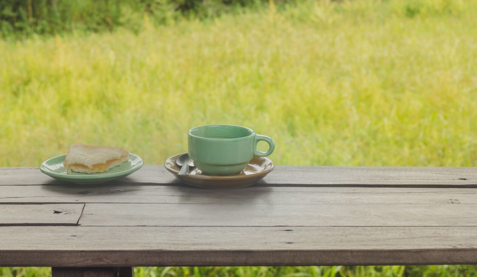 Canon EOS 60D + Canon EF 50mm F1.8 II sample photo. Coffee, sweets, coffee shop photography