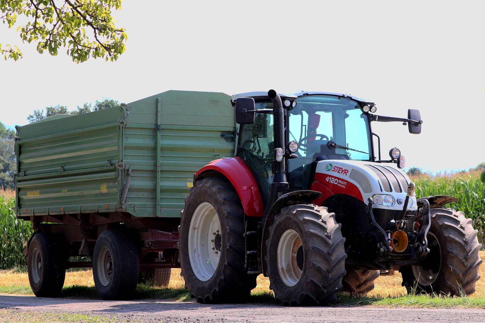 Canon EOS 77D (EOS 9000D / EOS 770D) sample photo. Tractor, tractors, agricultural machinery photography