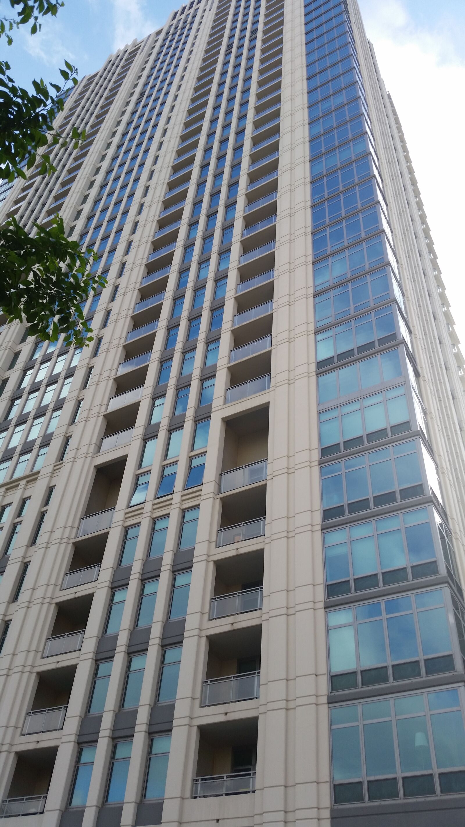 Samsung Galaxy S5 sample photo. Buildings, offices, architecture photography