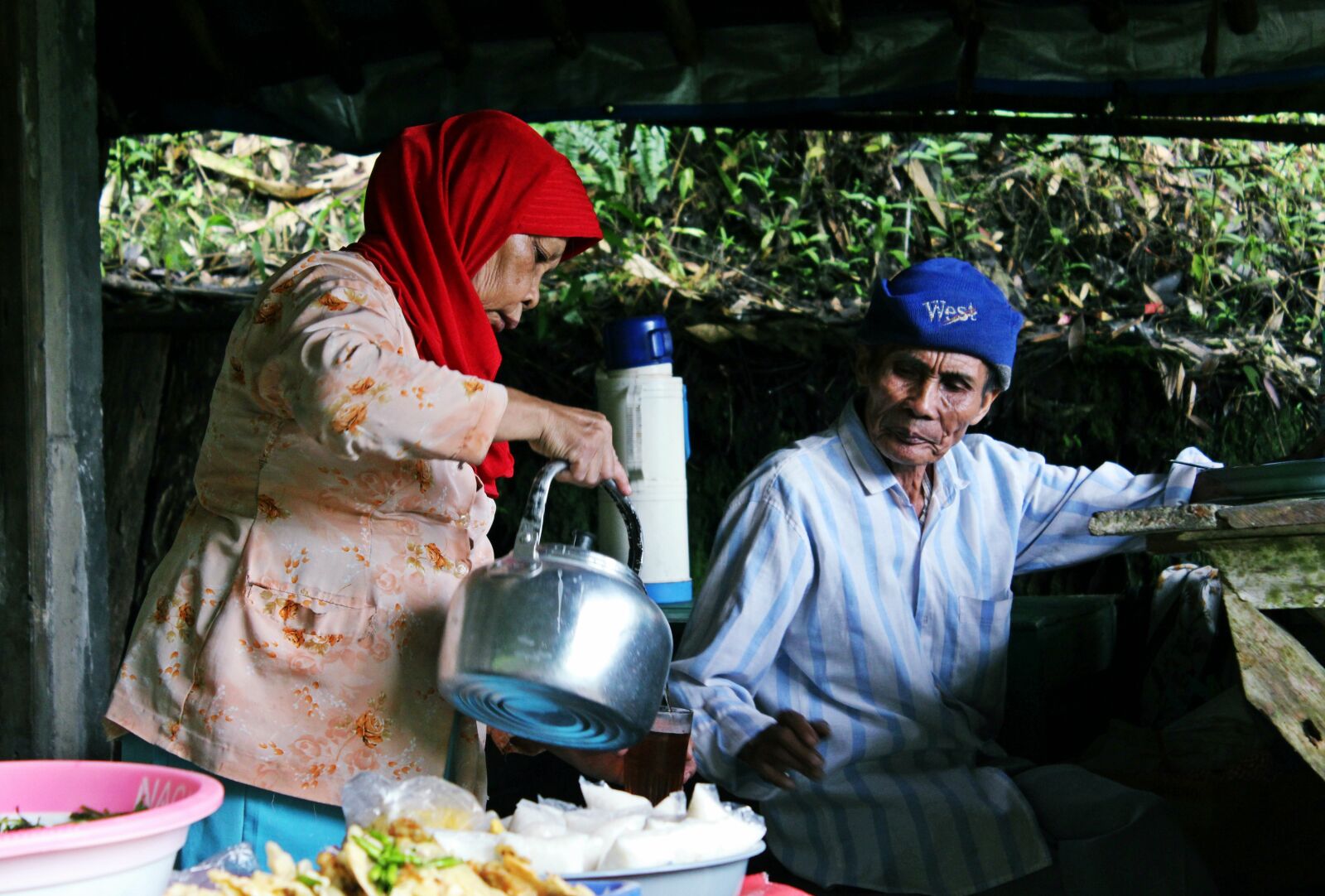 Canon EOS 1200D (EOS Rebel T5 / EOS Kiss X70 / EOS Hi) sample photo. Family, pensioner, lifestyle photography
