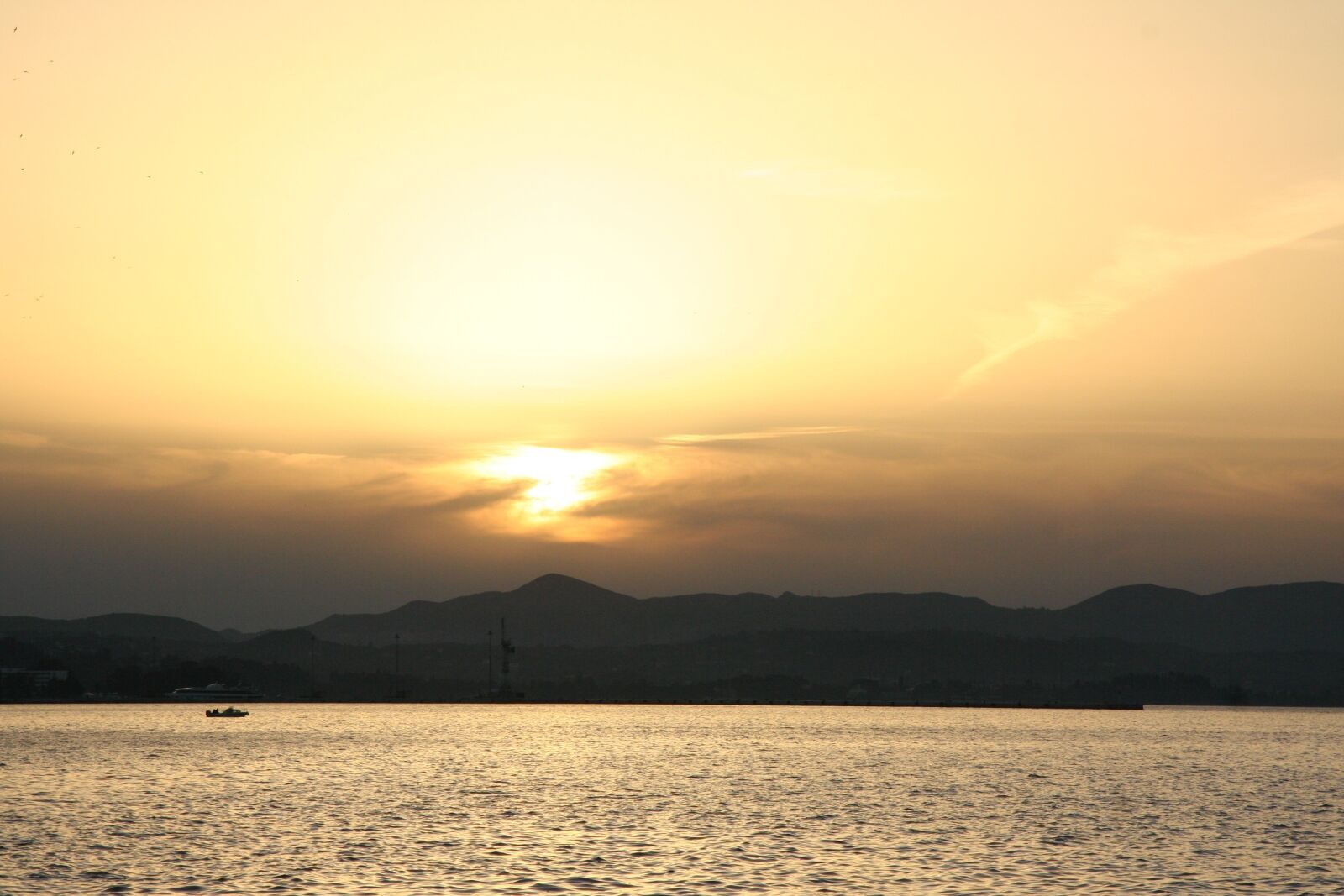Canon EOS 350D (EOS Digital Rebel XT / EOS Kiss Digital N) sample photo. Corfu, greece, sunset photography