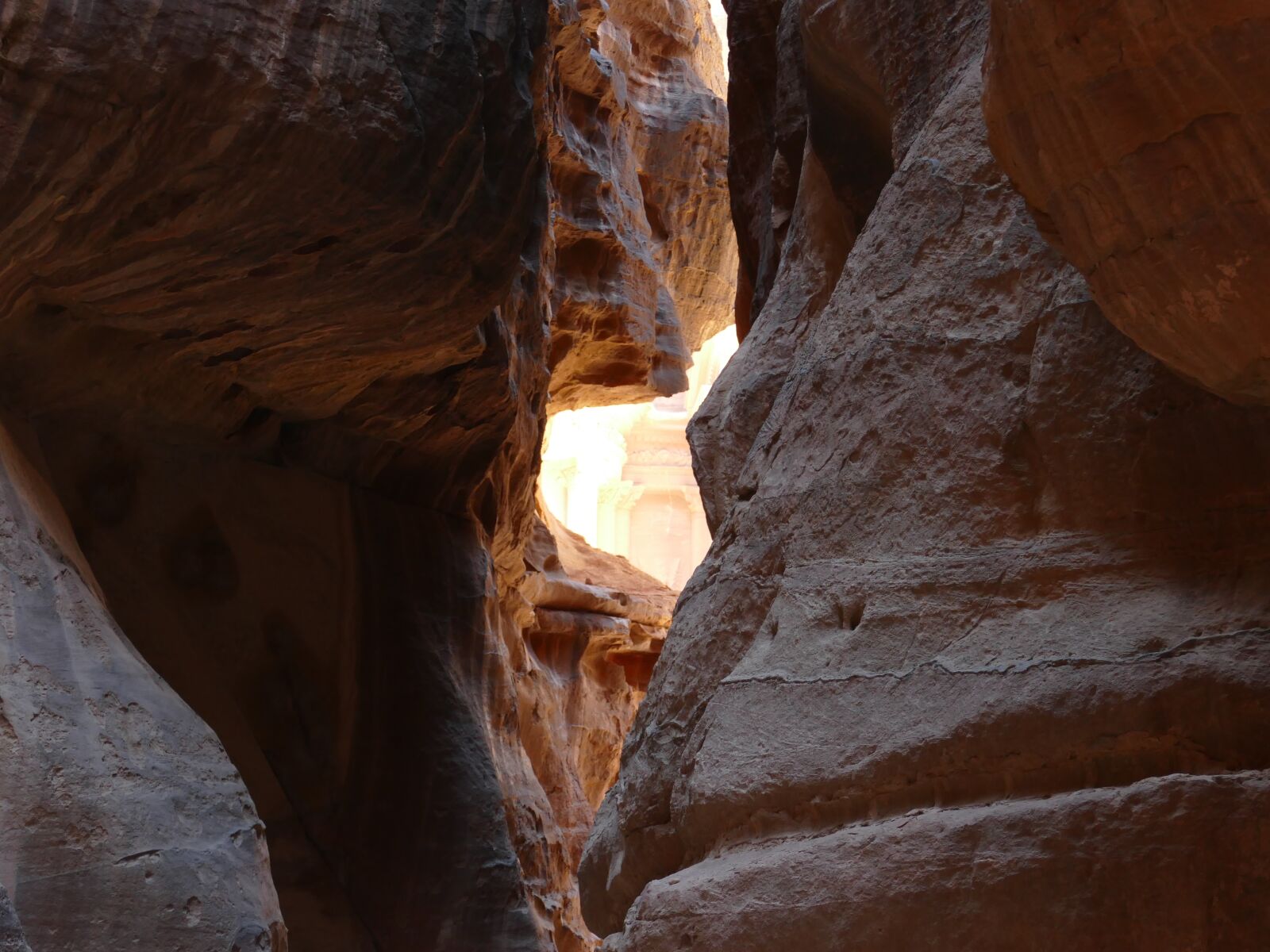 Panasonic Lumix DMC-FZ1000 sample photo. Jordan, petra, desert photography
