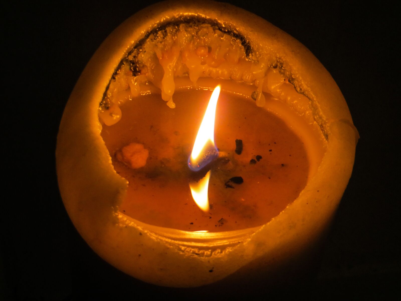 Canon PowerShot SX240 HS sample photo. Candle, fire, light photography