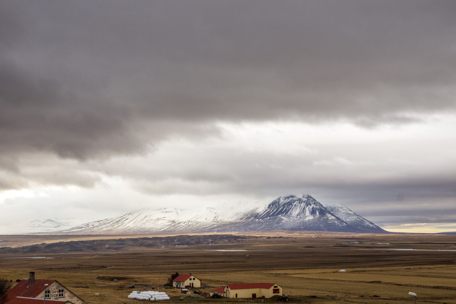 Sony SLT-A77 sample photo. Mountain, horizon, iceland photography